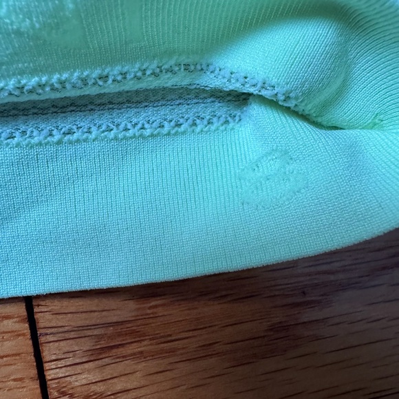 Lululemon yellow and white ombre Swiftly Tech workout tee shirt Size 8 - Picture 2 of 5